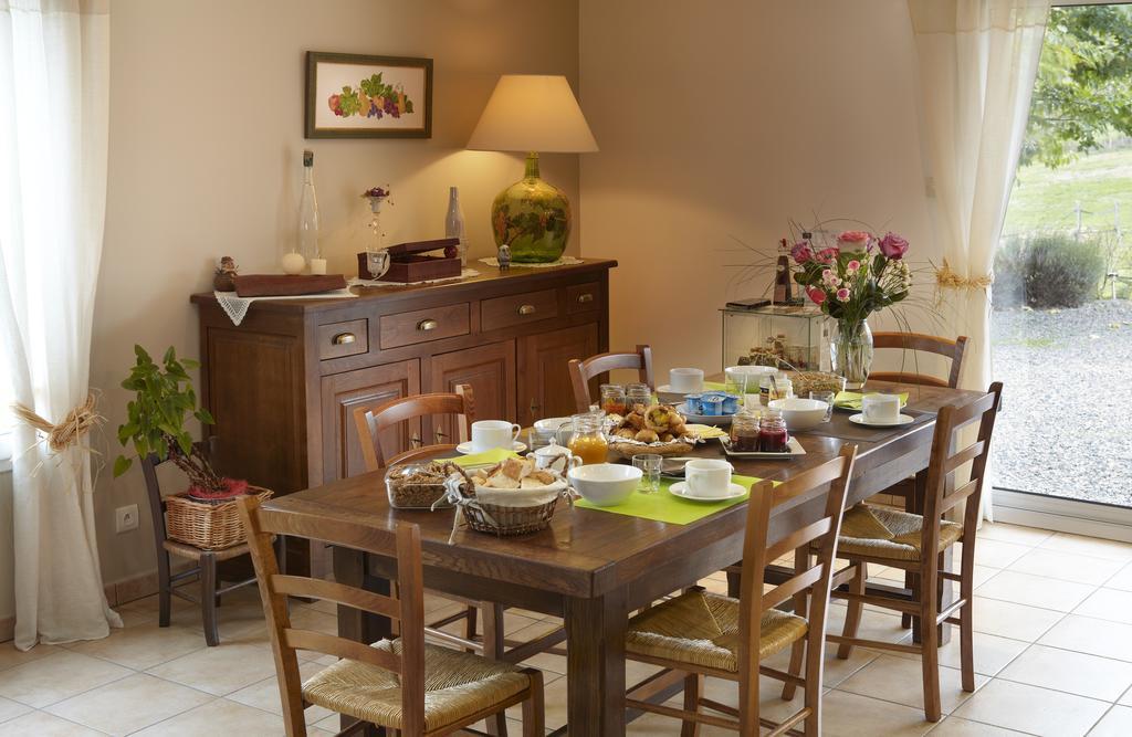 La Bergerie Bed and Breakfast Pollionnay Exteriör bild