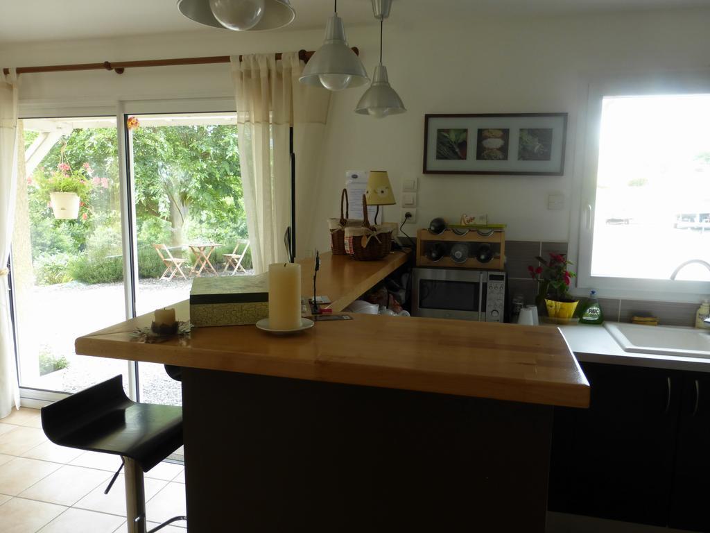 La Bergerie Bed and Breakfast Pollionnay Exteriör bild