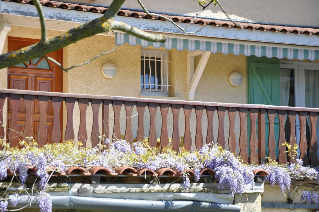 La Bergerie Bed and Breakfast Pollionnay Exteriör bild