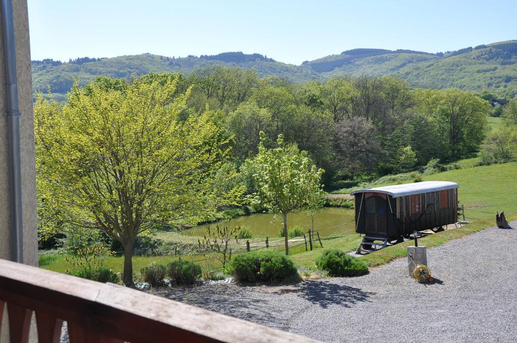 La Bergerie Bed and Breakfast Pollionnay Exteriör bild