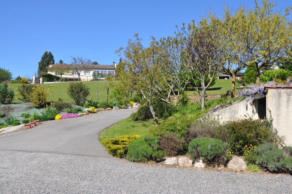 La Bergerie Bed and Breakfast Pollionnay Exteriör bild